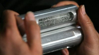 格鲁吉亚逮捕3中国公民 指控图非法购买铀运往中国