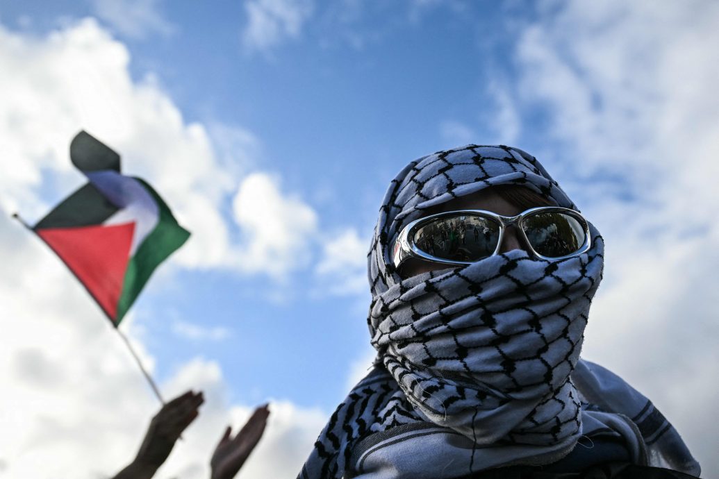 欧洲数十万民众挺巴游行　吁停火释放援助行动人士