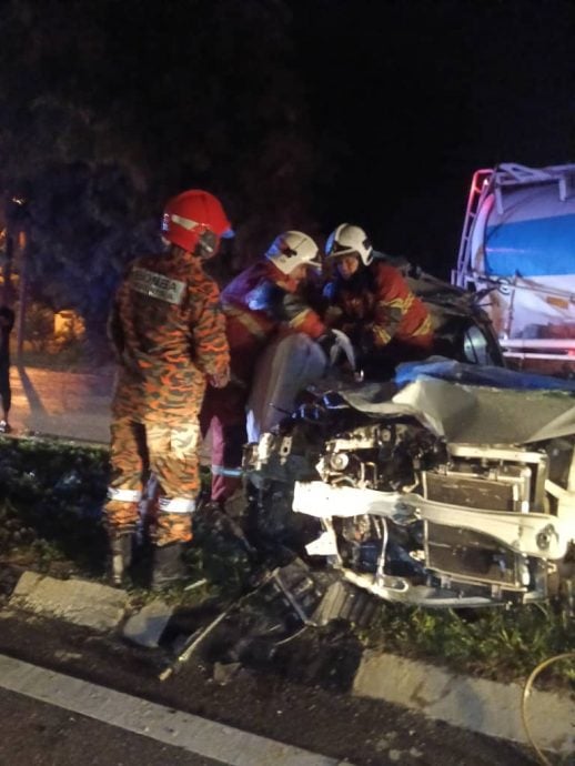 江沙路 轿车 罗里车祸 马来男子被夹毙