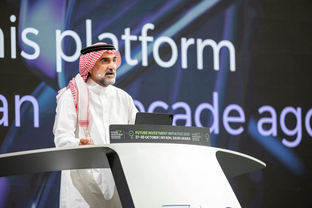 沙地“沙漠达沃斯”登场 聚焦超级计划与AI