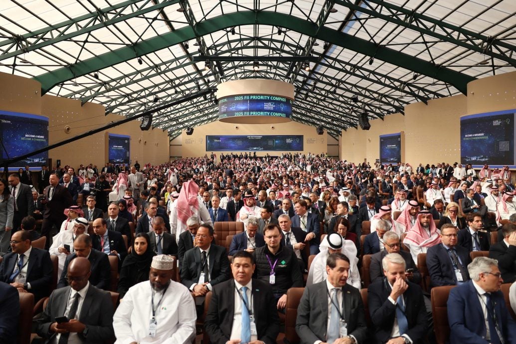 沙地“沙漠达沃斯”登场 聚焦超级计划与AI