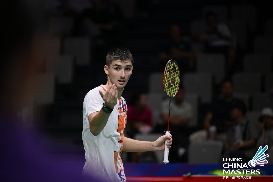 法国羽球超级750赛|拉尼尔意外首圈出局  小波波夫主场实现突破