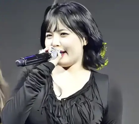 泫雅变胖超崩坏 女神认：我吃太多