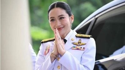 泰国前首相佩通坦宣布 辞去为泰党党魁职务