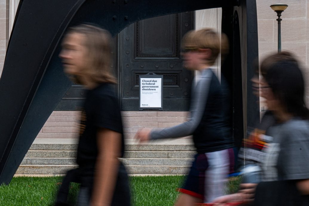 特朗普放话不会全补发联邦员工薪金 “要看谁值得被照顾”