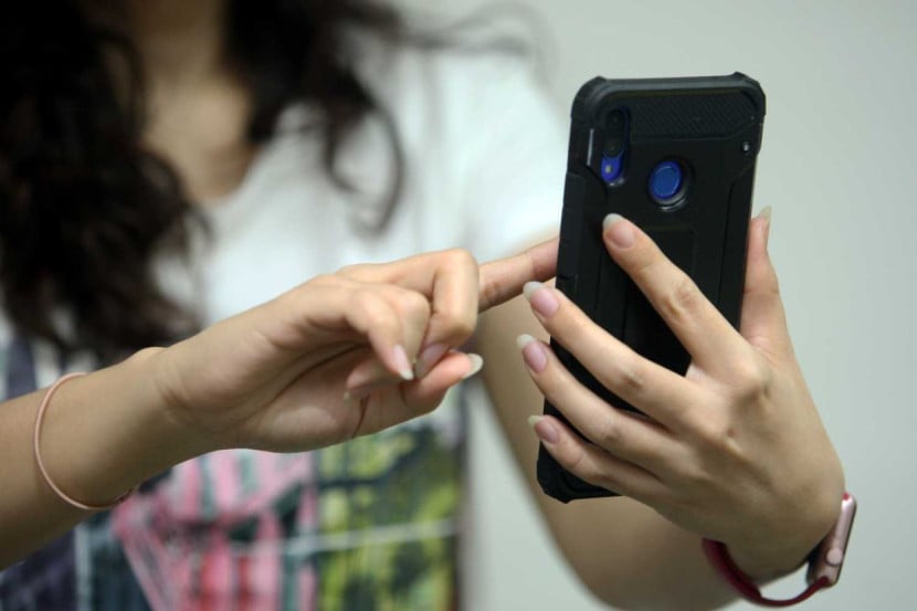 用AI生成“闯入者假照”声称性侵 警鉴识后踢爆