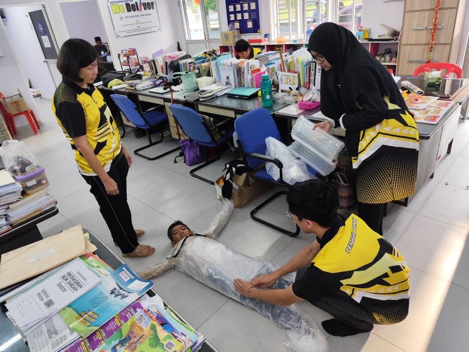 用手机拍摄原创短片 渊民师生以行动倡反霸凌