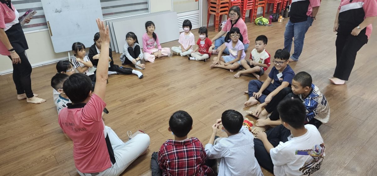 用绘本教孩子面对霸凌 森华堂辅导中心办“不当沉默者”活动