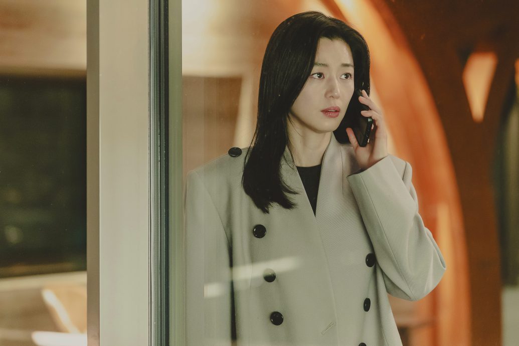 疑受《暴风圈》辱华影响 秀智金宣虎新剧上海拍摄喊卡