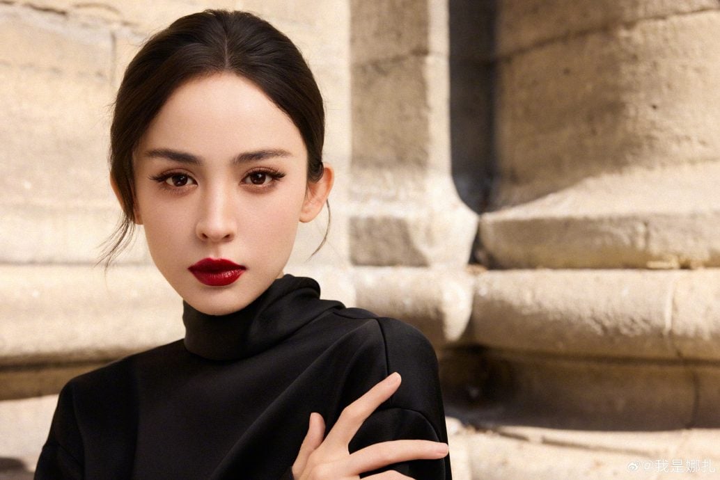 疑遭林允抢休息室 古力娜扎被反锁门外30分钟