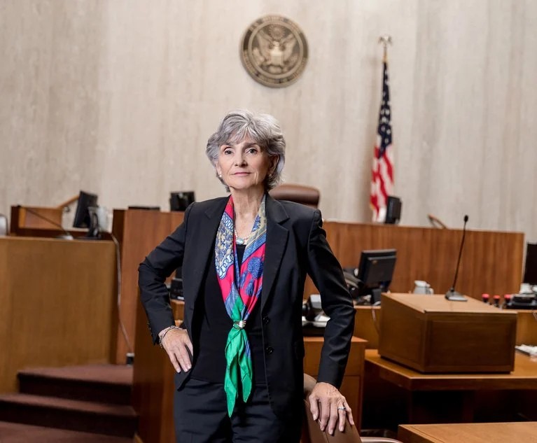 白宫在政府关门期间大量解雇联邦员工 美法官阻止称违法