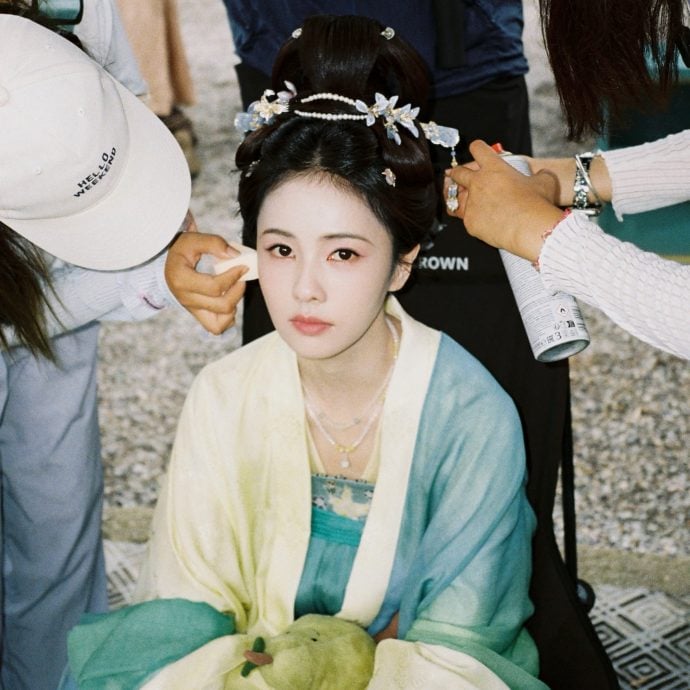 白鹿自爆牙片磕碎 不敢大笑喊话粉丝帮P图