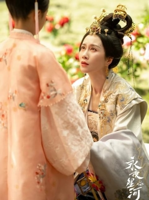 直夸“媳妇”赵露思真性情 温峥嵘疑暗讽虞书欣做作