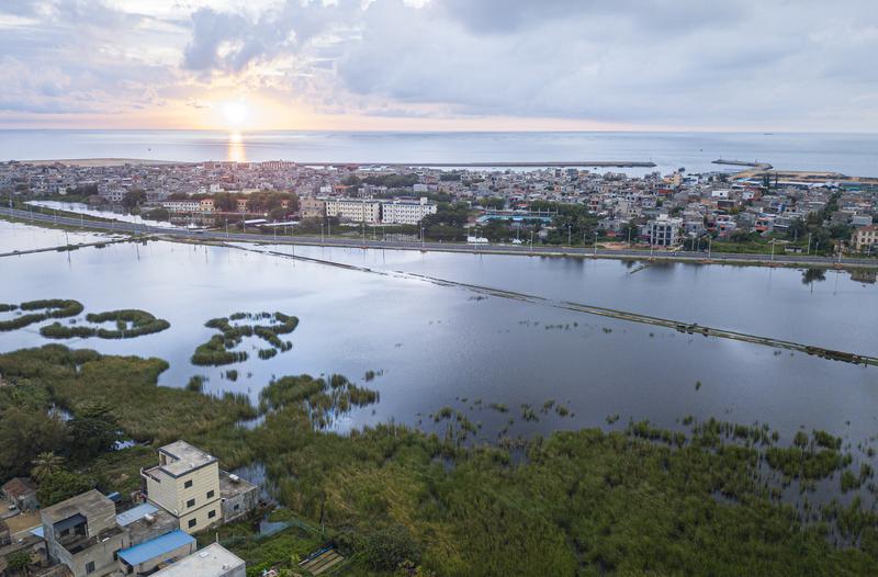 看世界)海南离岛免税商品范围11月起扩增 游客免税10万元