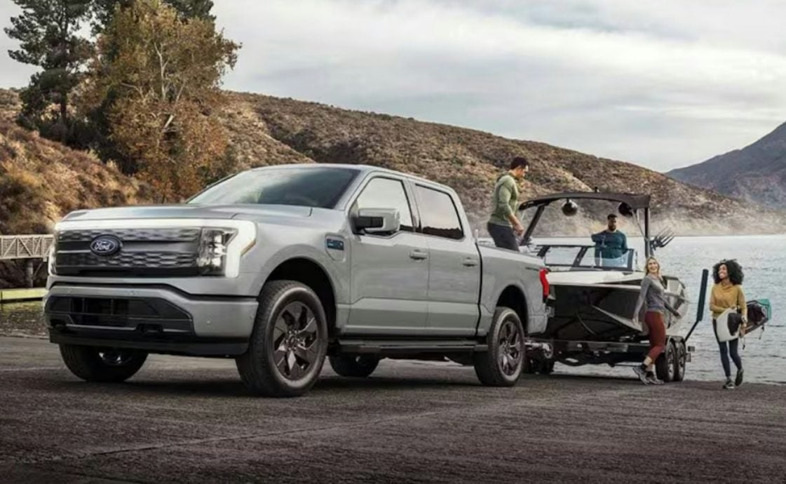 研究揭“最易中雀屎”汽车品牌　特斯拉日产上榜　这些颜色最危险