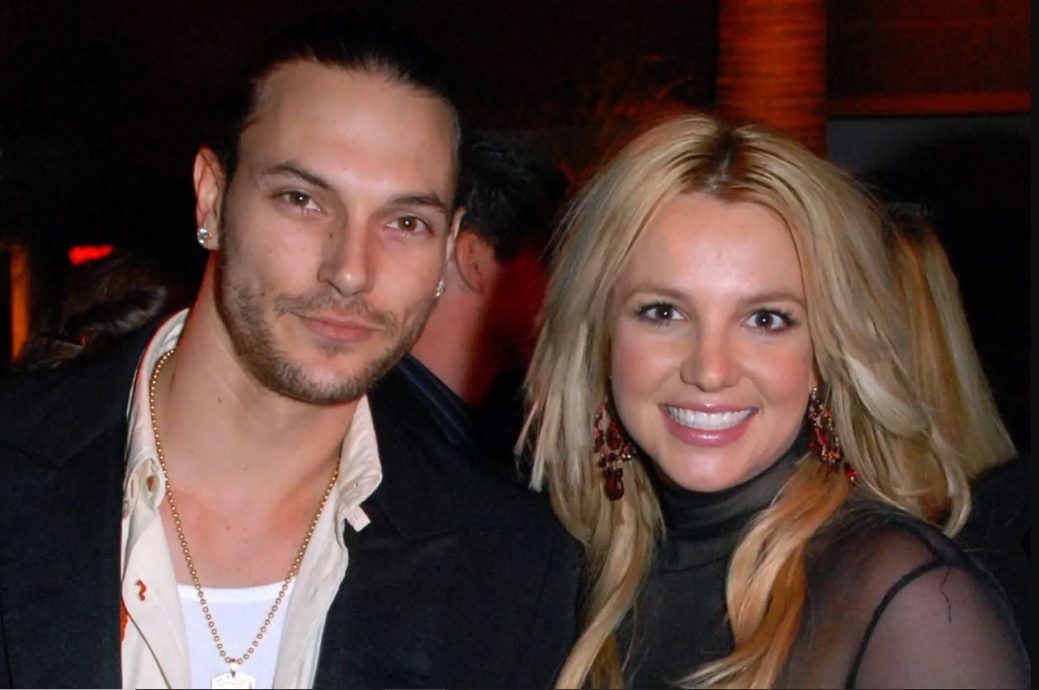 碧妮史毕丝持刀盯儿子睡觉 前夫爆料震惊外界