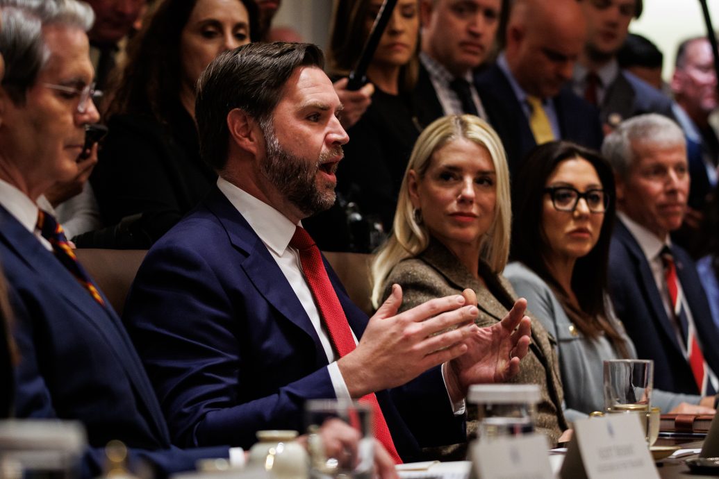 稀土危机 万斯警告:特朗普手中好牌多得是 希望北京理性因应