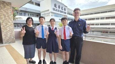 星洲小学生时事问答赛   侨光小学夺双冠