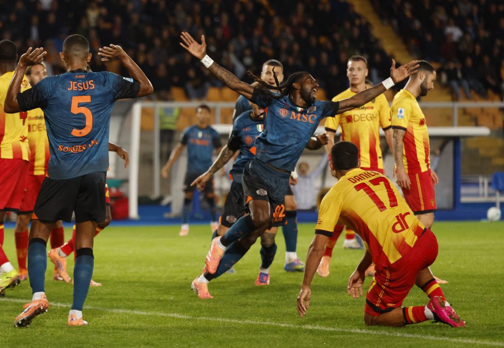 米兰 女神“两和俱伤”  拿波利乘势扩大领先