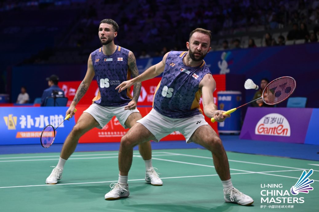 英“本文组合”4连杀马男双  聪文16强能坚守防线？