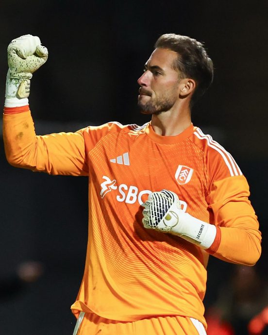 英格兰联赛杯足球赛| 布伦特福德大胜闯8强 村民点球战涉险过关<br />