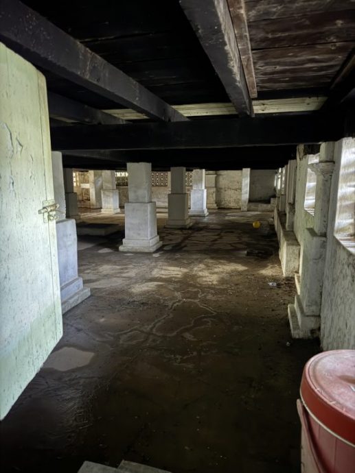 草稿筑迹／马来老师的家：东街纳高脚屋的故事