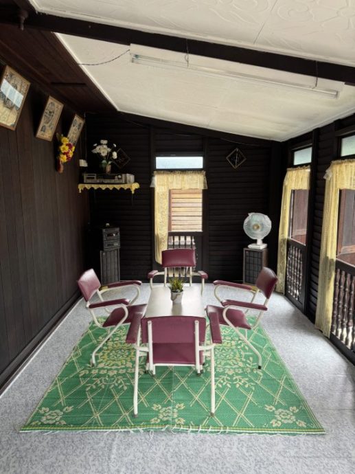 草稿筑迹／马来老师的家：东街纳高脚屋的故事