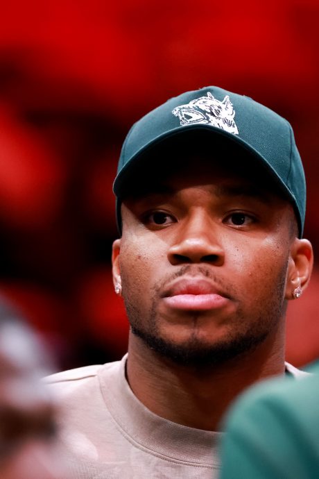 蓄势备战揭幕战对勇士  詹皇料缺席全部季前赛