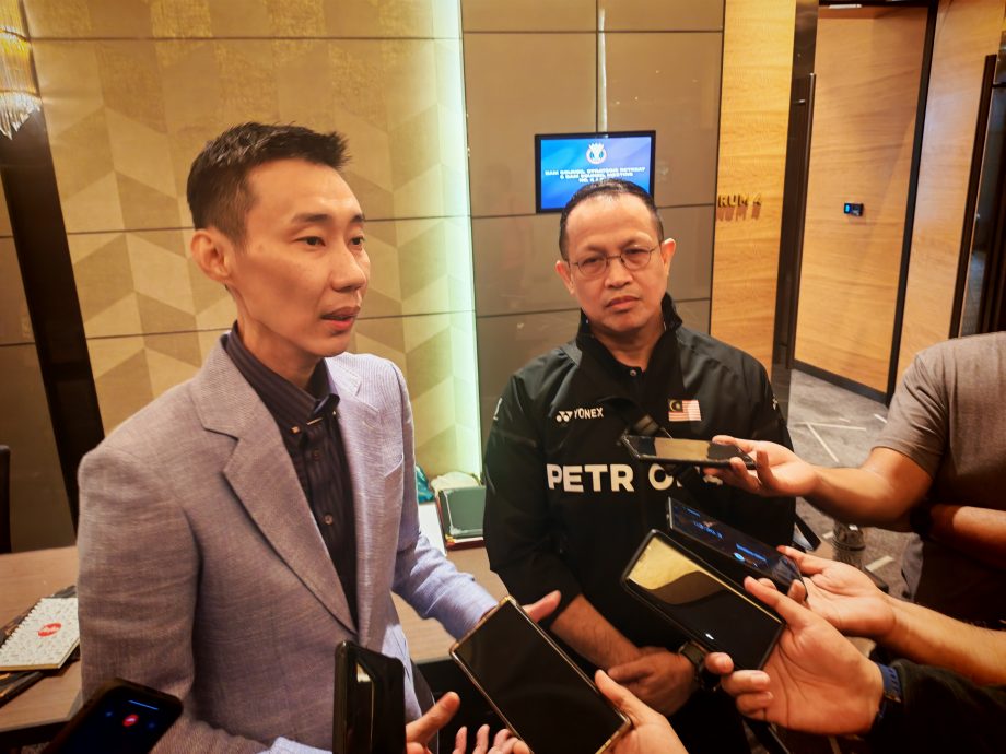 虽然东运开打前羽联赛程紧凑  李宗伟：不影响国羽2金目标