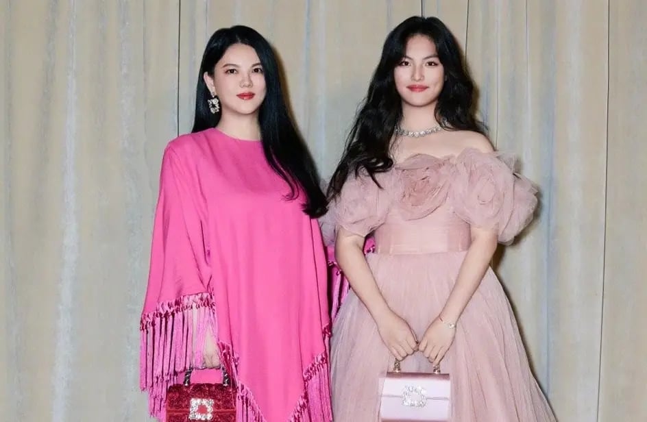 蛐蛐周也遭粉丝讨伐 李湘删微博重发不道歉