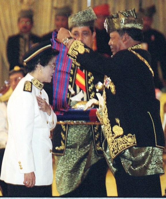 视频 | 暖势力∕黄丽绥奉献拉曼36载 筑起教育精神丰碑