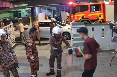 视频 |又有不速之客闯家园 网民深夜叩消拯员救援