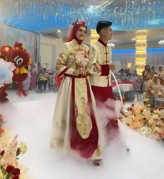 视频|中华舞狮遇上马来鼓乐 马来新人办跨文化婚礼引关注