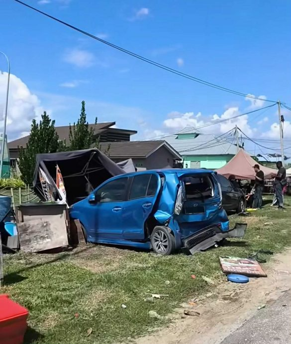 视频|休旅车消拯局前肇祸! 连撞2车路边摊幸无人伤