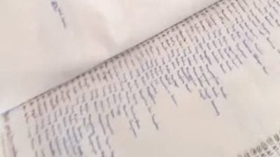 视频 | 学生误解错用麻将纸 教师笑夸:最认真笔记!