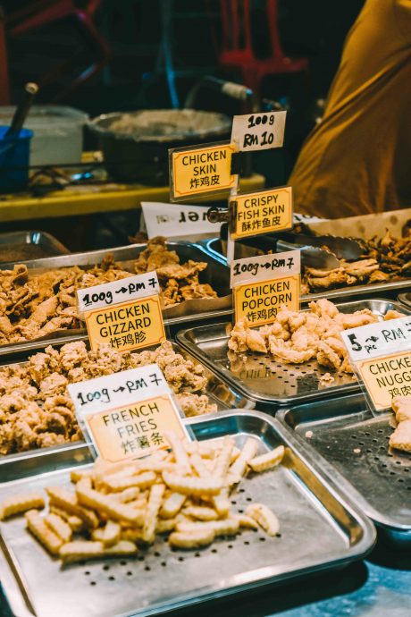 视频|Pasar Malam文化渐消失? 外国人叹传统被取代引共鸣