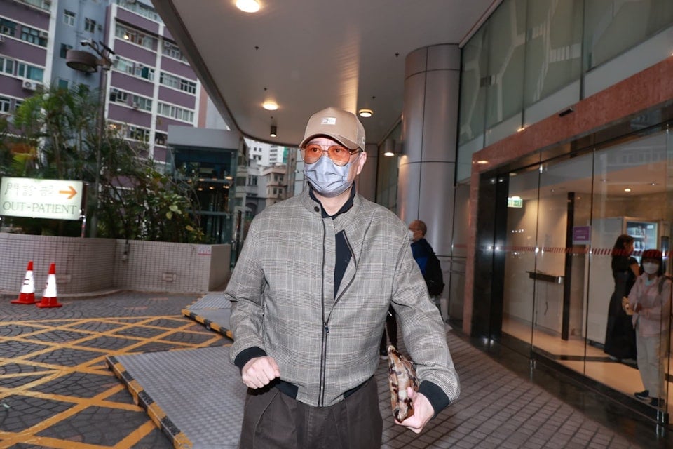 许绍雄病危｜吴卓羲摇头示意未苏醒　双手合十盼吉人天相