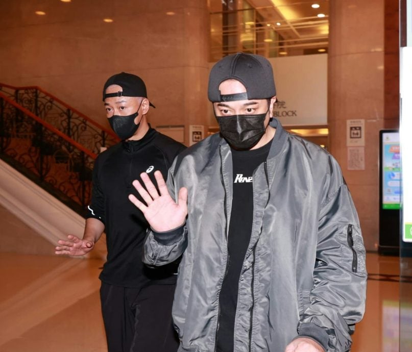 许绍雄病危｜吴卓羲摇头示意未苏醒　双手合十盼吉人天相