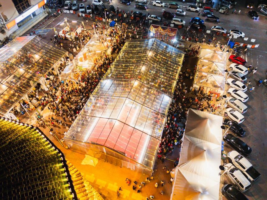 许领贤：人潮破去年 安顺中秋园游会热爆