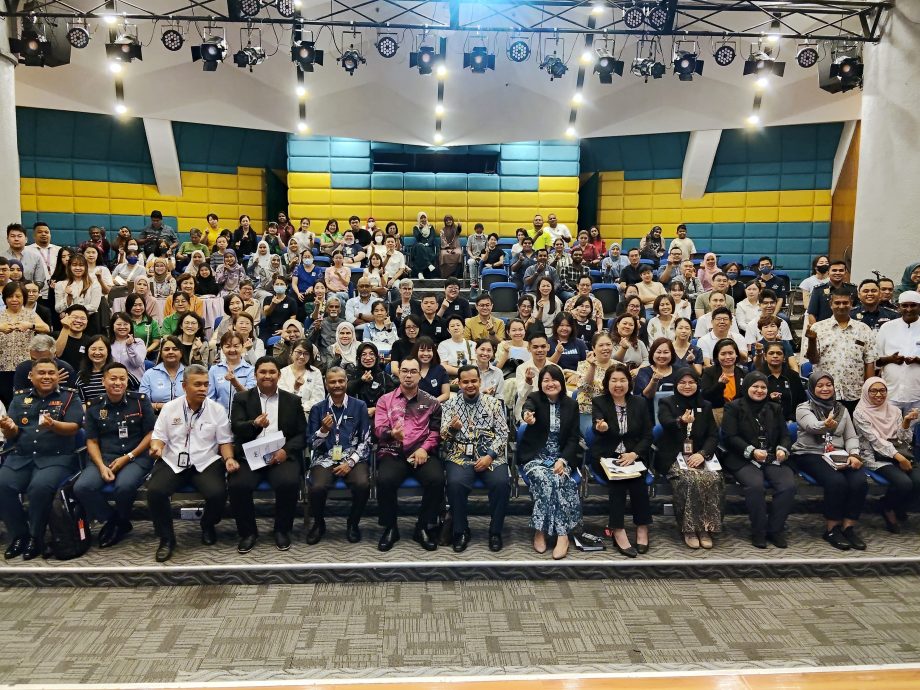 槟城幼儿单位业者与当局对话 120人出席 踊跃提问