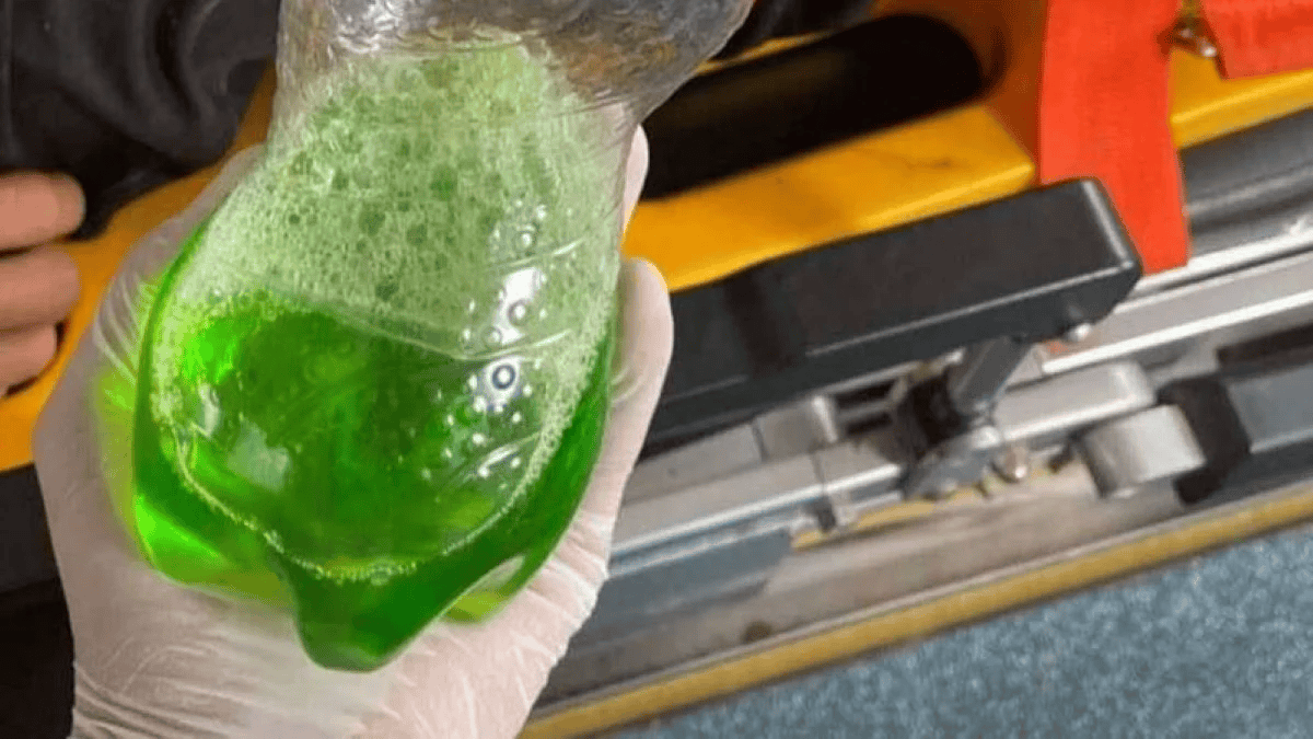 误把厕所清洁液当汽水 泰男醉醒口渴喝下丧命