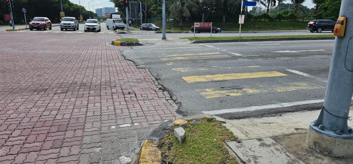 说亮话《路砖结构应常维护》