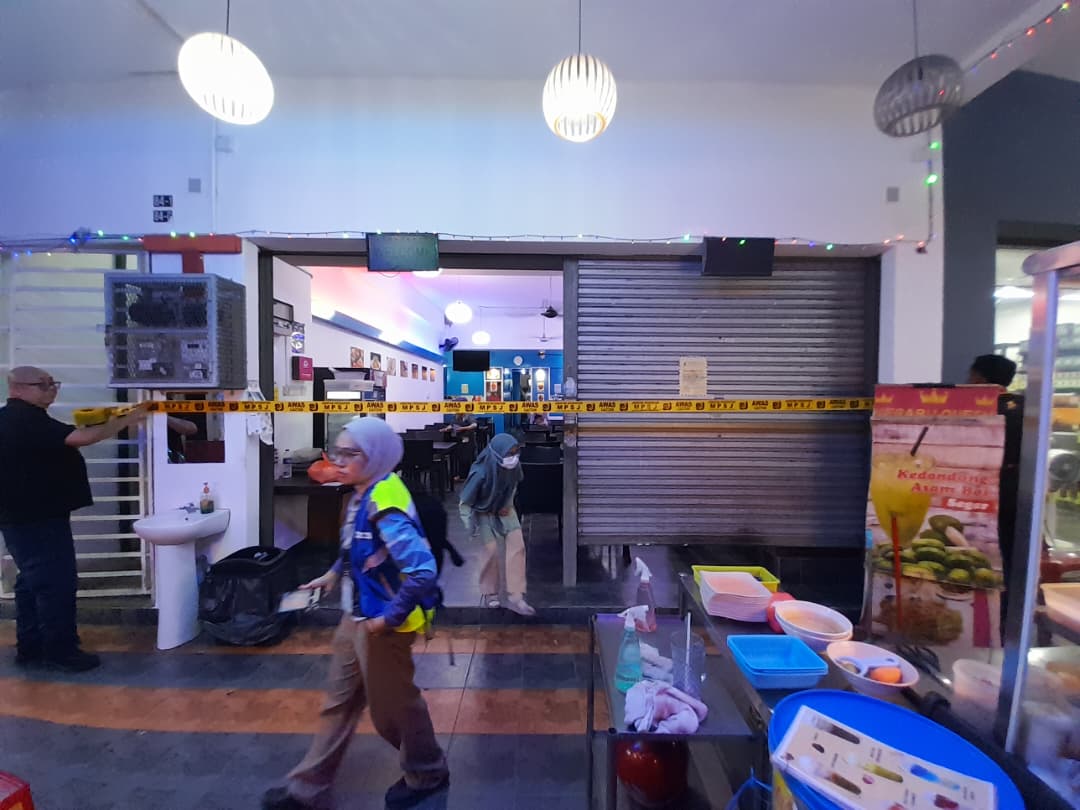 请签发-大都会-梳邦再也市政厅取缔卫生，3食肆遭令停业／3图