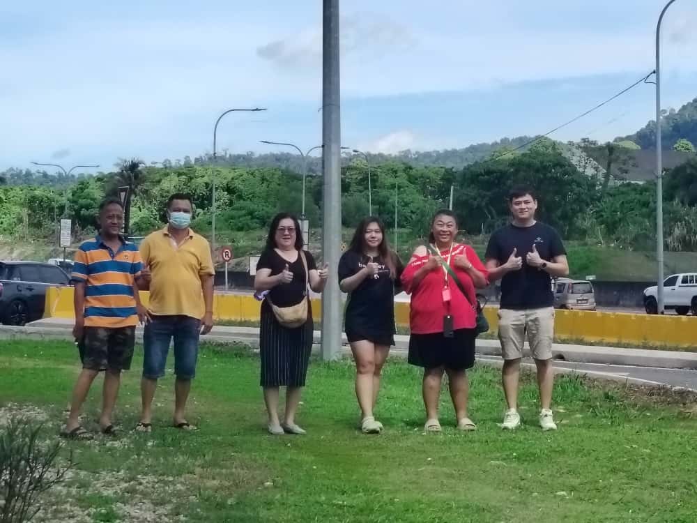 请签发-大都会/甲洞家乐湾（Kiara Bay）牌匾处完成U转设计正式通行  公寓居民感谢前隆市政局咨询理事成员梁爱君协助 