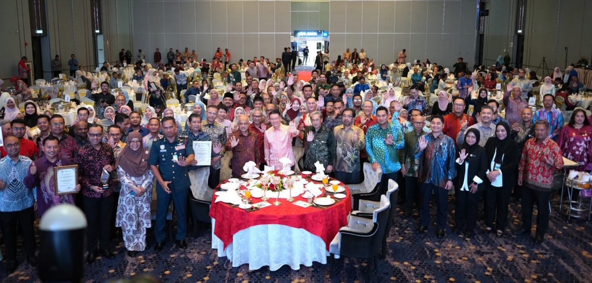 请签发/大都会-瓜雪市议会获奖