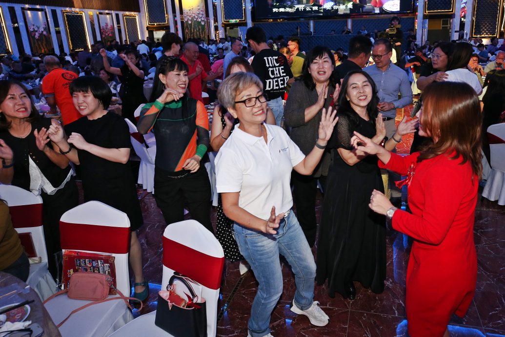 请签发(大北马)吉华二校义演。