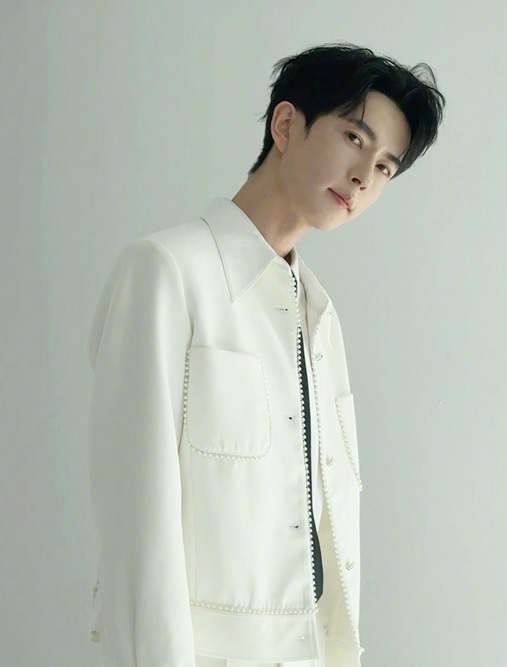 谈于朦胧遭献祭说 甄妮怒批不像话