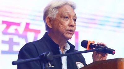 谢立意:探讨校园安全政策 勿忽略教师心理健康