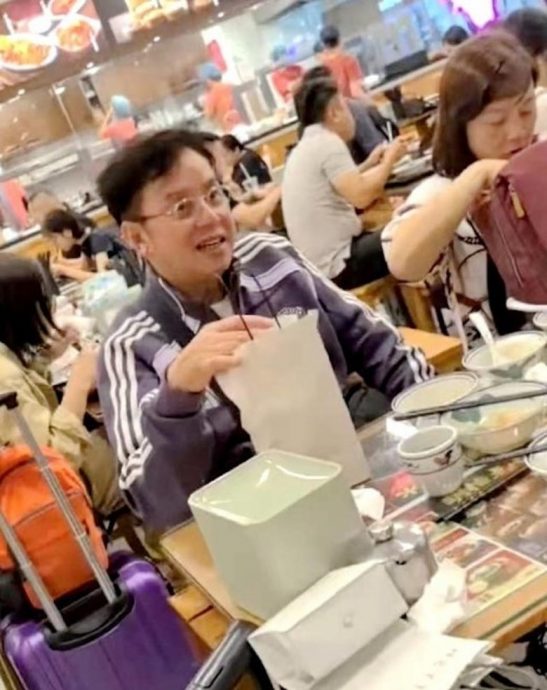 谭咏麟红颜知己罕曝光 用餐期间零交流