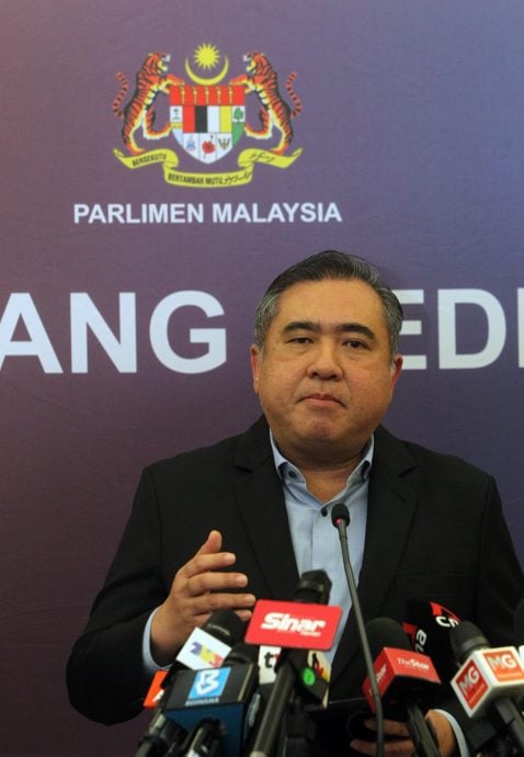 财案国会文 / 安华再派100令吉援助金 陆兆福：今早会议都未提！